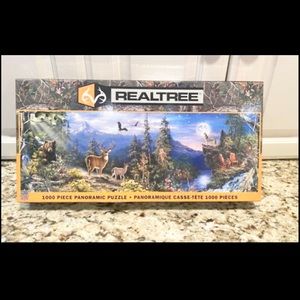 NEW Realtree 1000 Piece Panoramic Puzzle